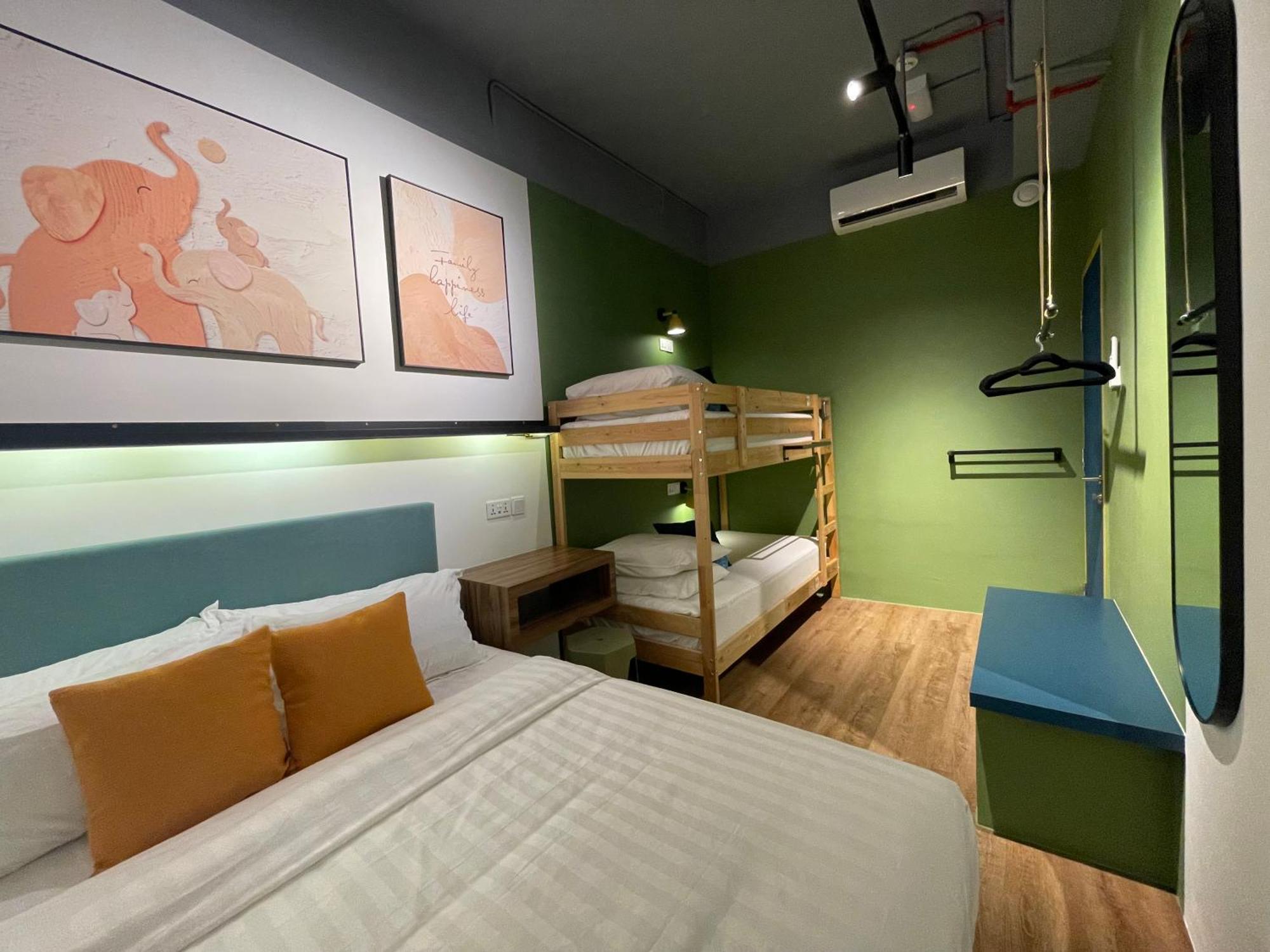 Hostel Faloe *